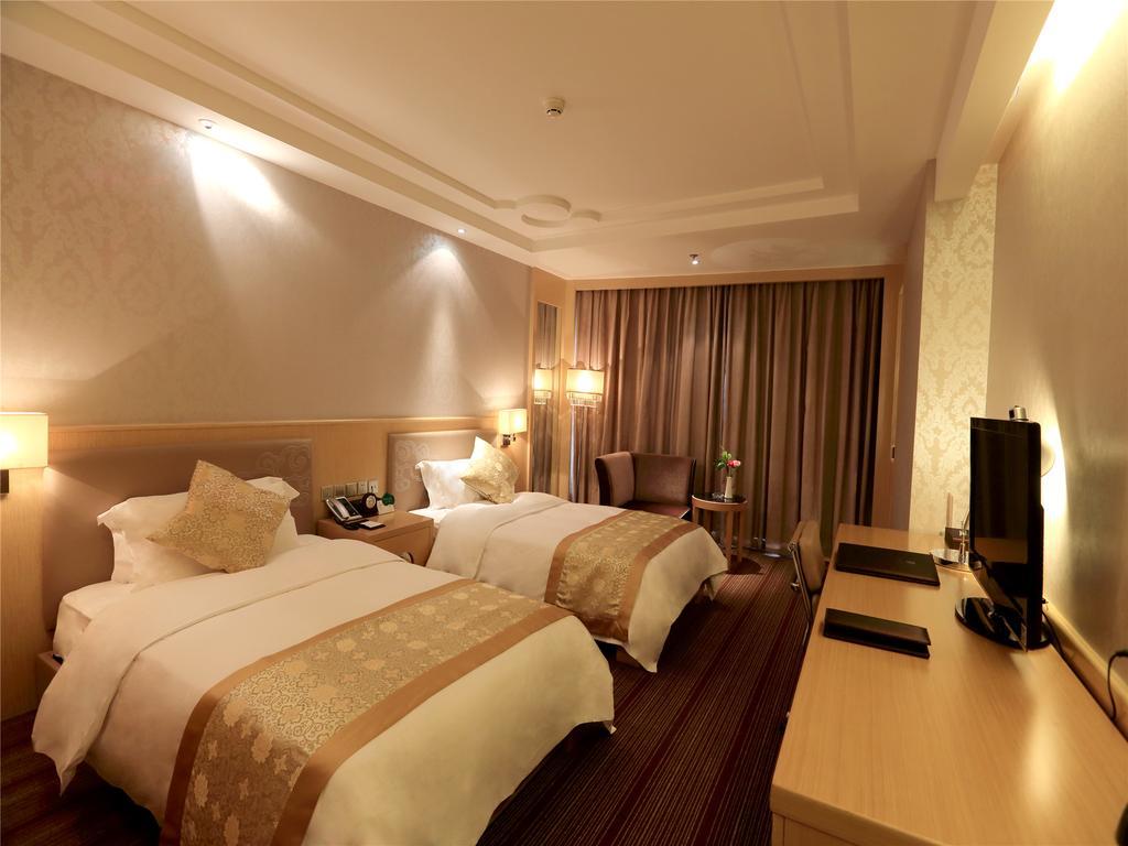 Golden Mountain International Hotel Laiyang Exterior photo