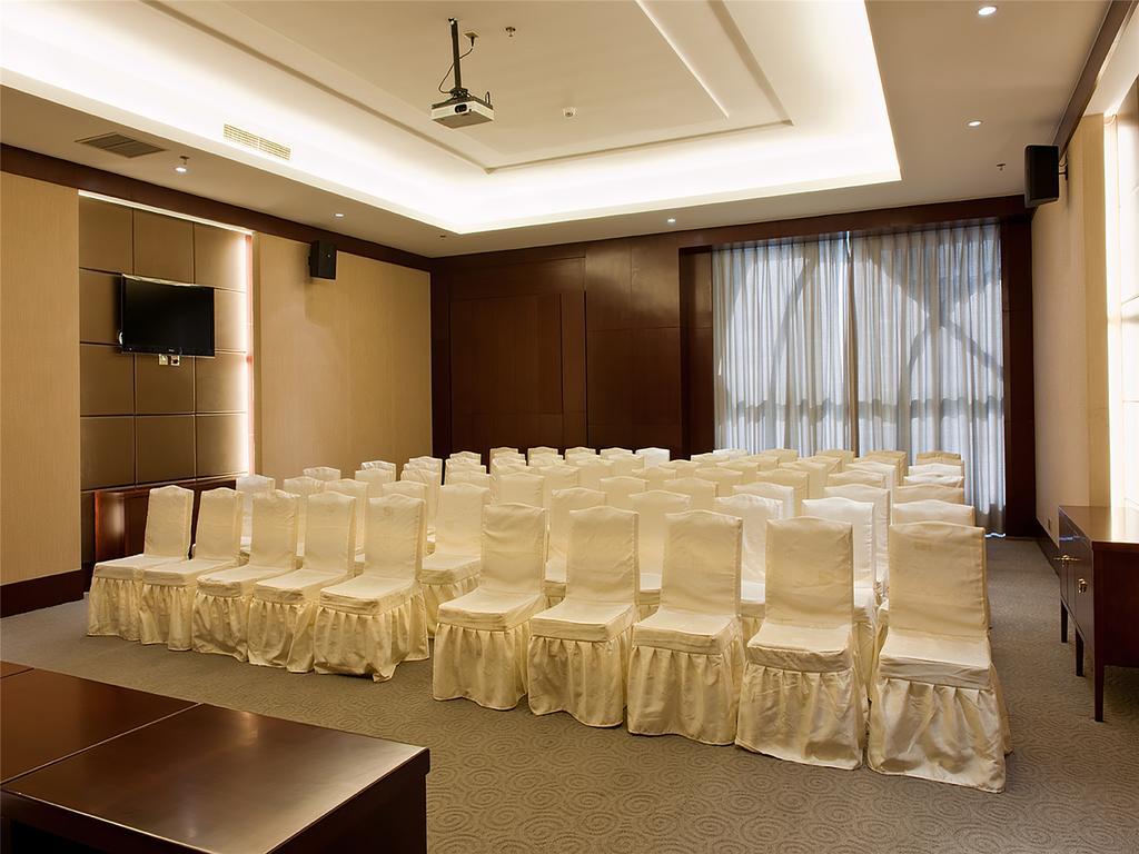 Golden Mountain International Hotel Laiyang Exterior photo
